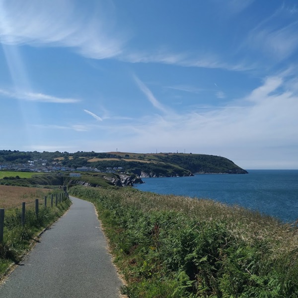 Llwybr y Clogwyn Aberporth