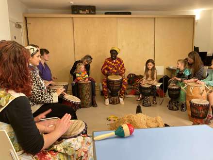 Emmauel Okonin Annang leading the drumming workshop.